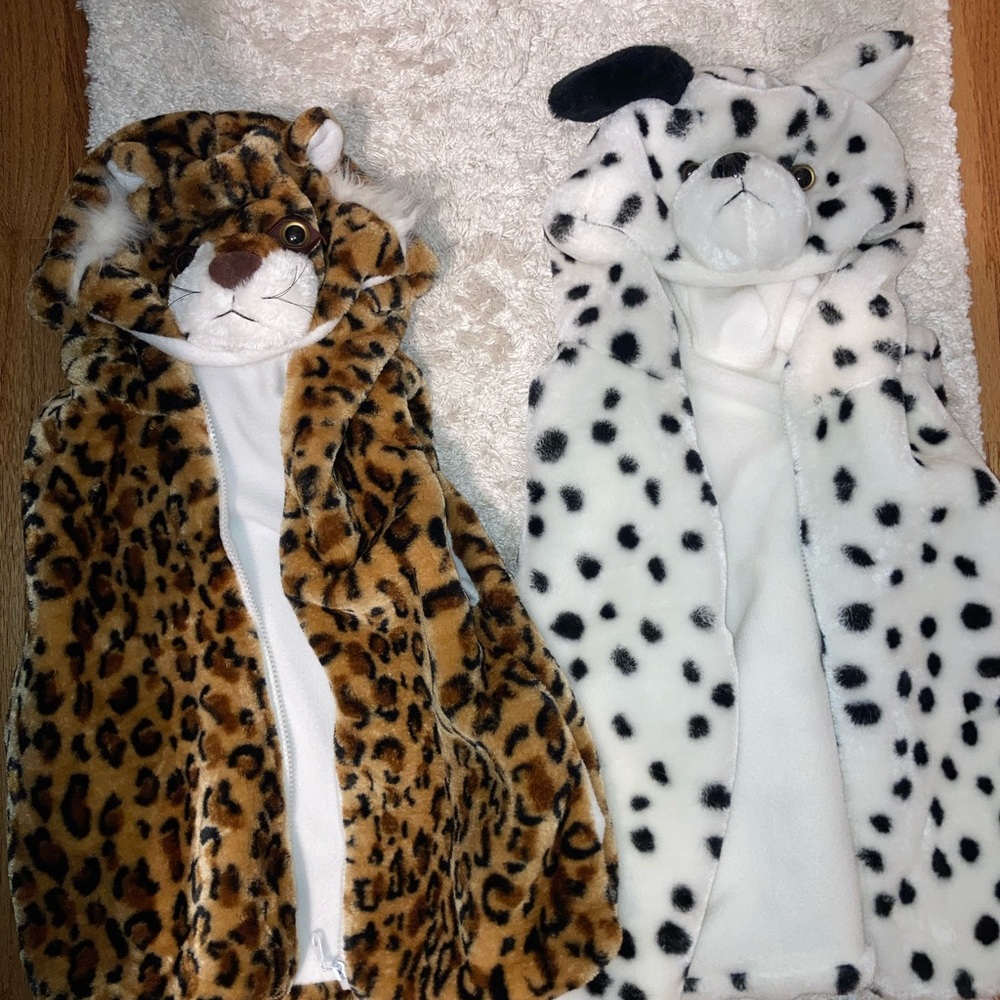 HOODED ANIMAL VESTS FOR KIDS LIKE NEW